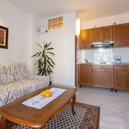 Irena's Place A1 Apartman