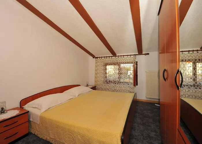 아파트 Irena's Place A1 로비니